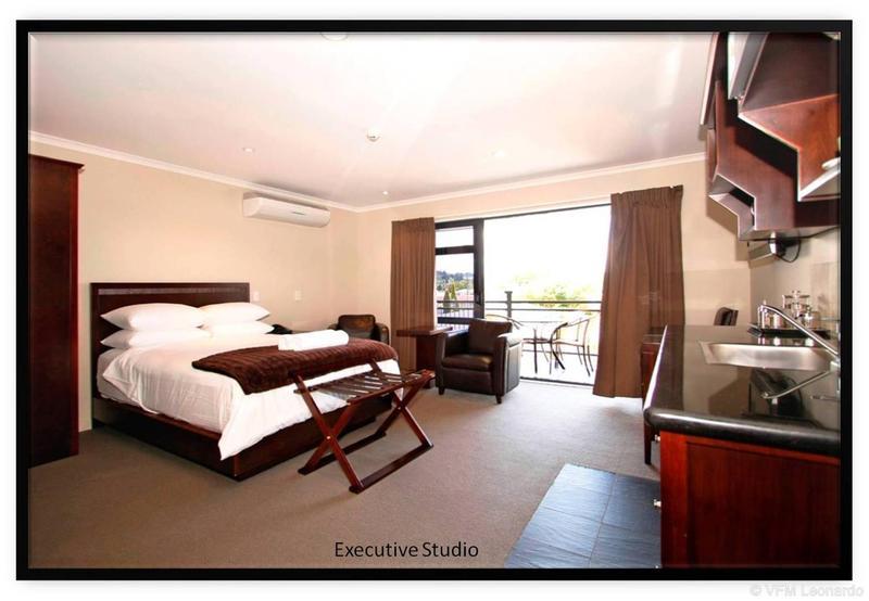 Aotea Motor Lodge Whanganui Exterior photo Executive Studio