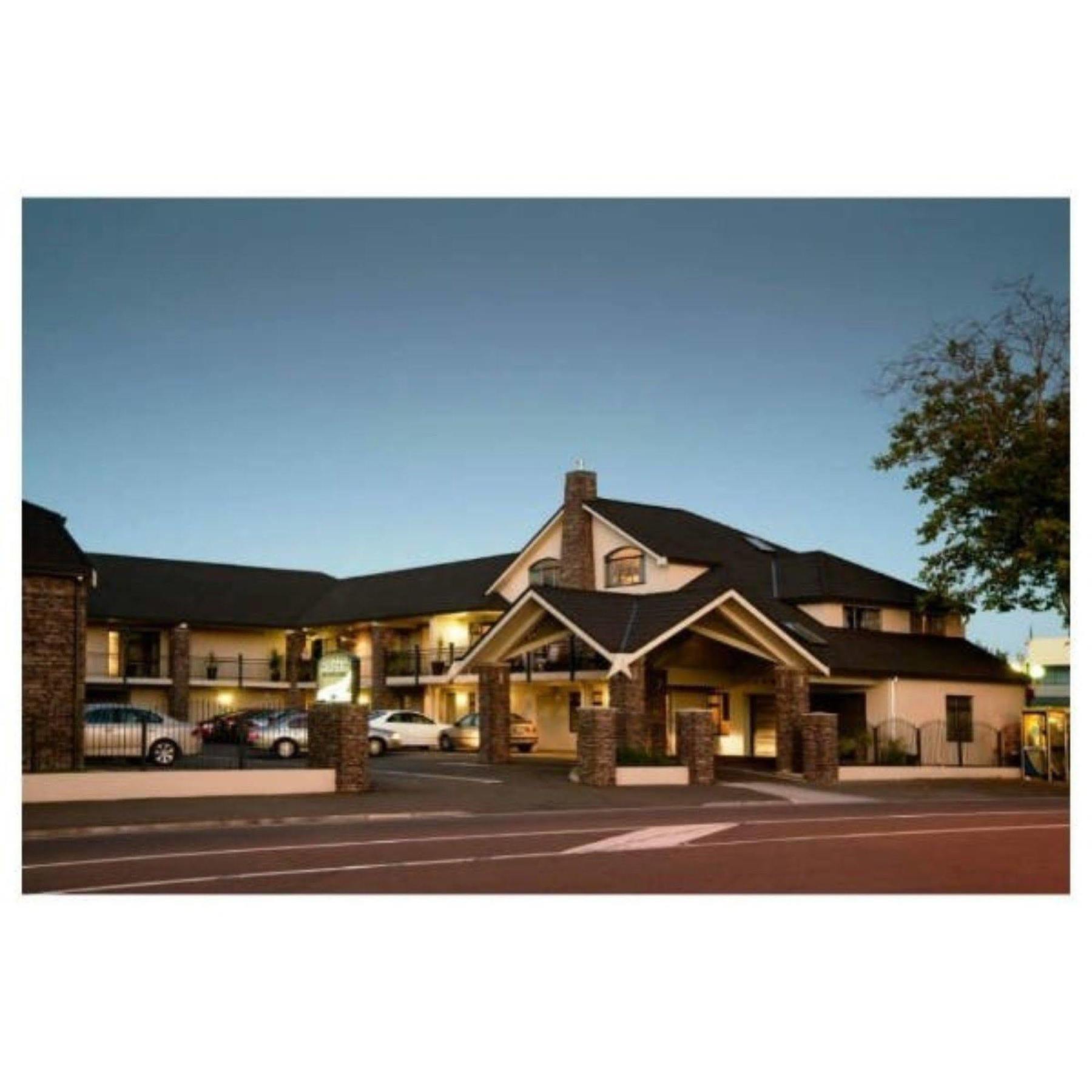 Aotea Motor Lodge Whanganui Exterior photo The Inn at the Opera