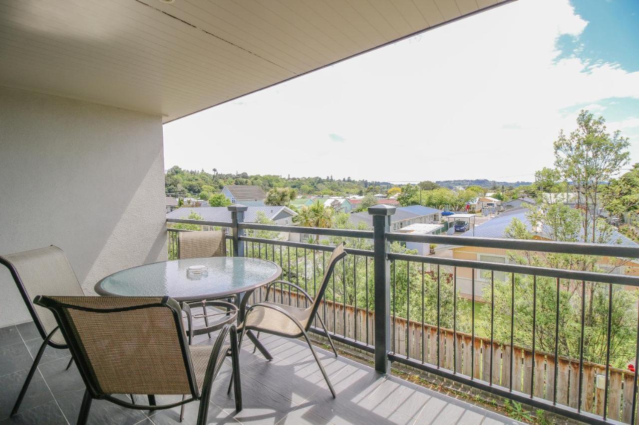 Aotea Motor Lodge Whanganui Exterior photo